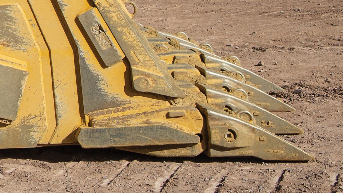 How to Install Cat® CapSure™ Tips | Cat | Caterpillar