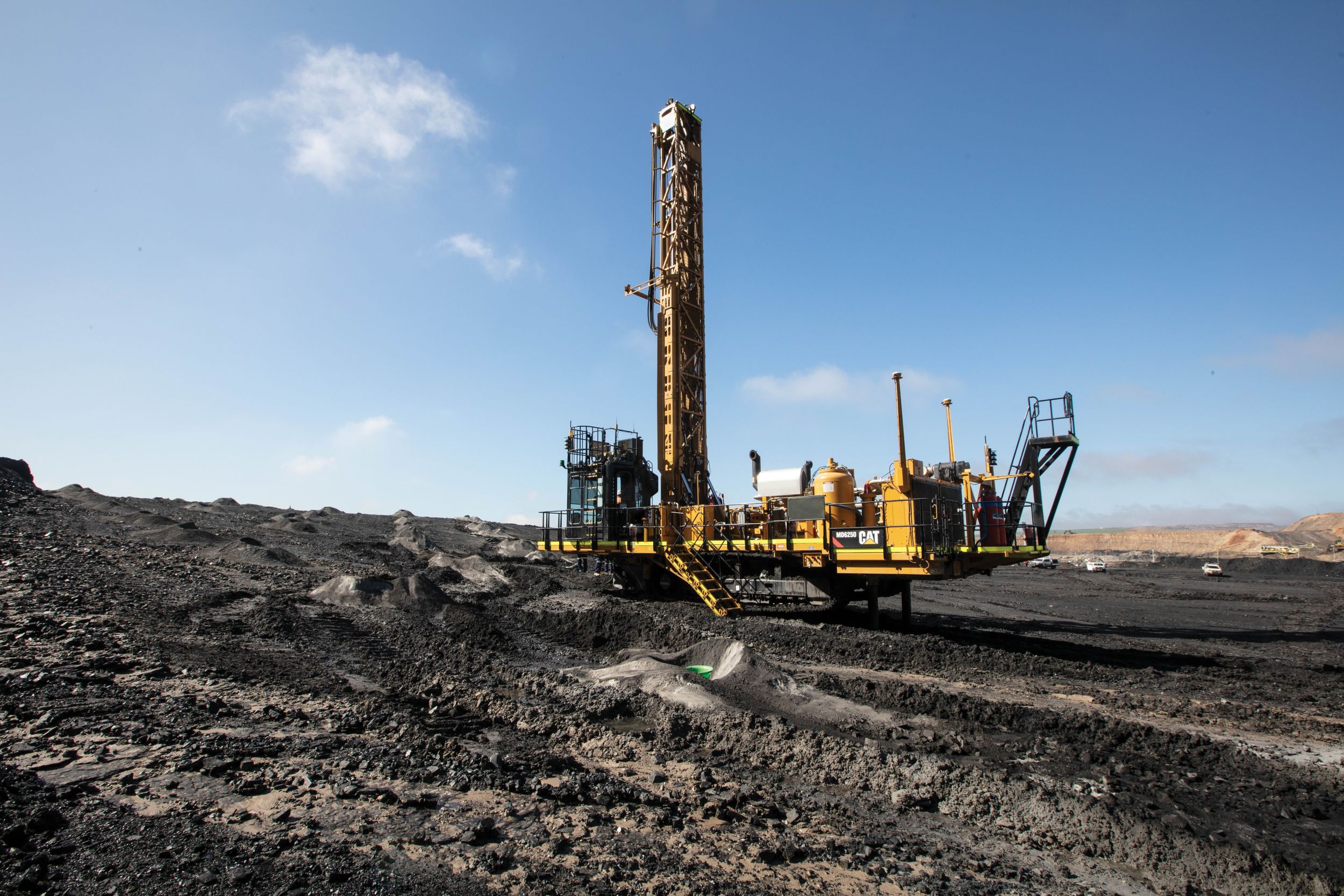 Cat drill using autonomous features