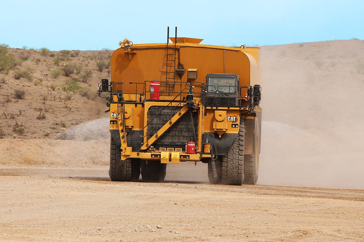 789 (04) Water Truck