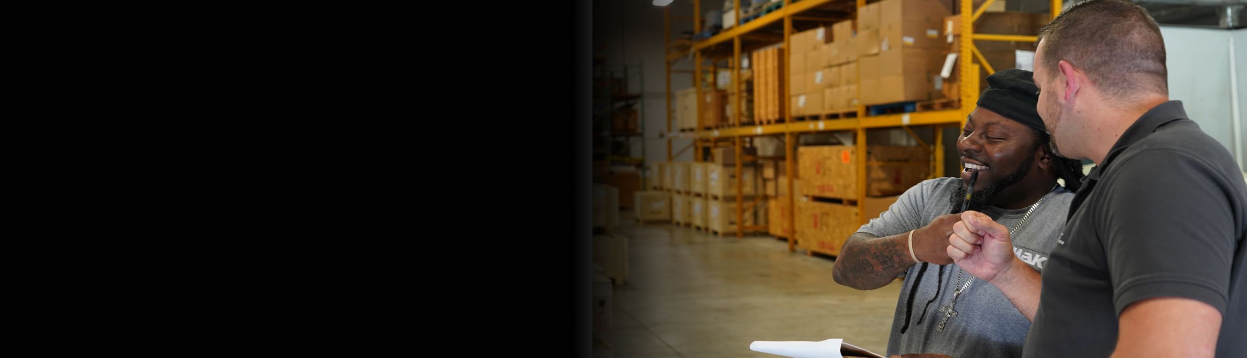 Two employees working in MaK warehouse