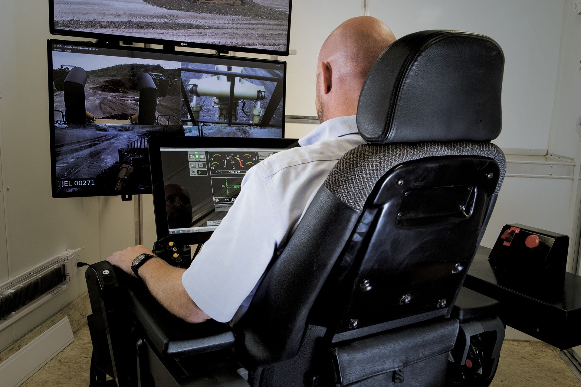 TECHNOLOGY & INNOVATION