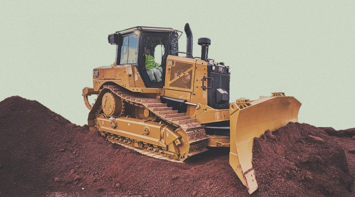 Topic: Dozer Blade Breakdown (with D6 XE Focus)