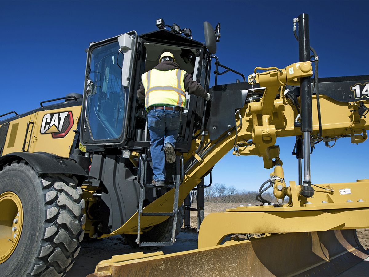 Cat 14 Motor Grader - BUILT-IN SAFETY FEATURES