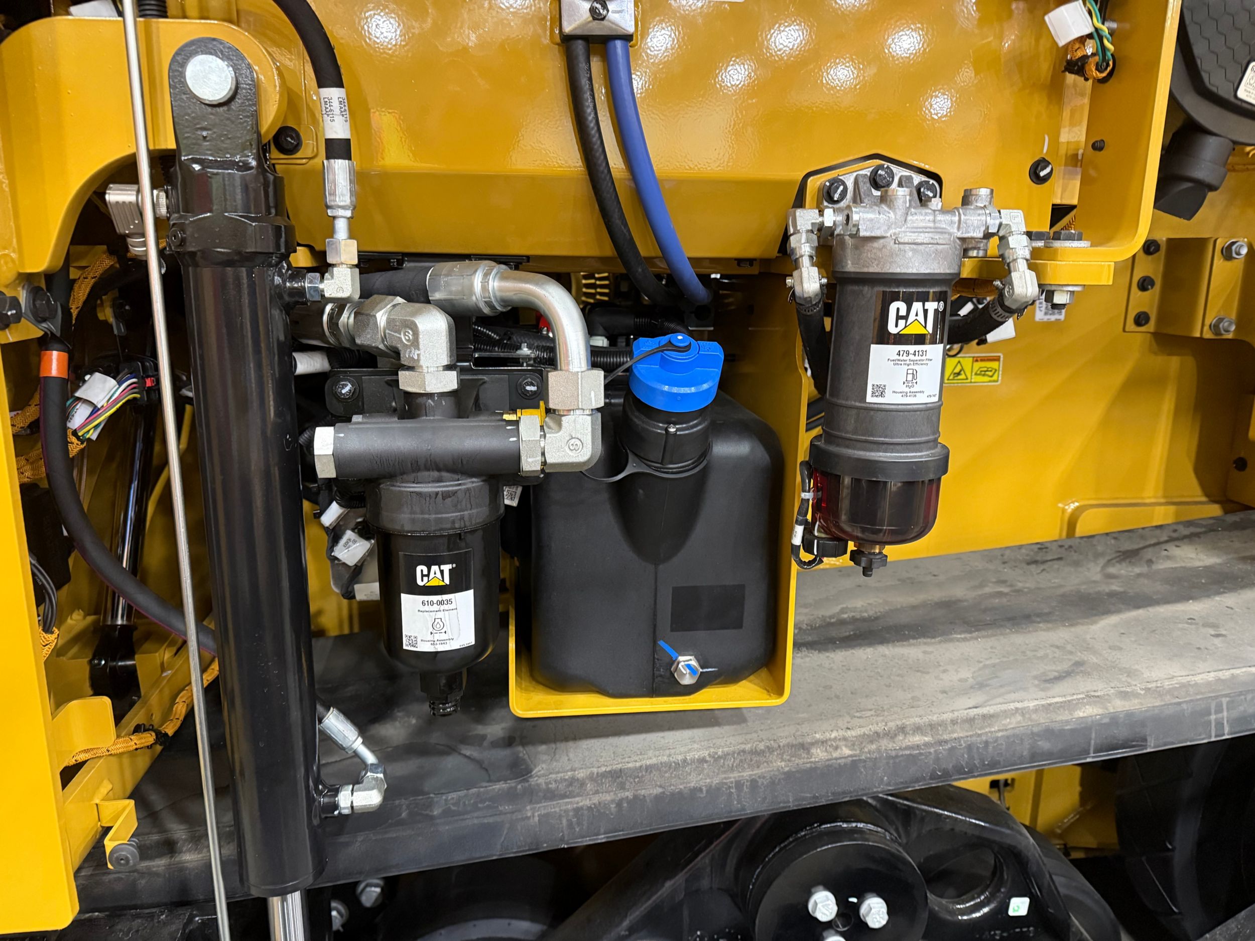 Updates to Cat AP1000 and AP1055 Pavers