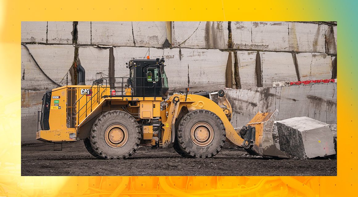 Cat 990K Wheel Loader on a Jobsite
