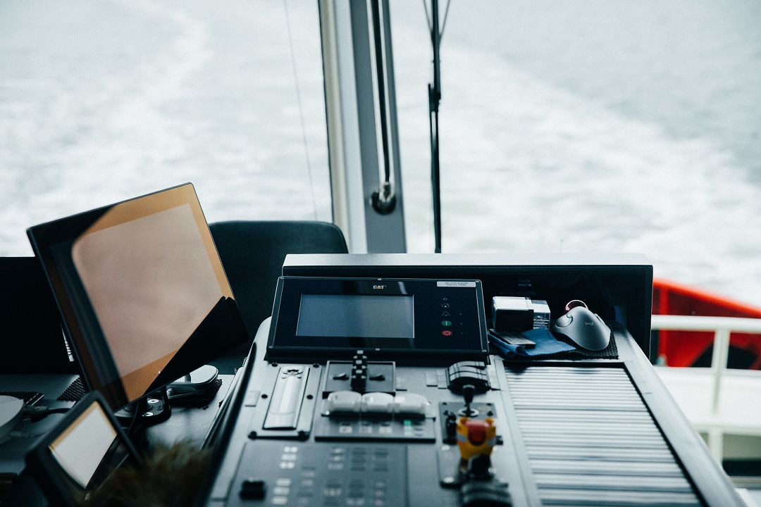Controls on a marine vessel