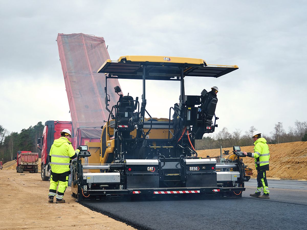 フィニッシャ用Grade and Slope付きCAT GRADE