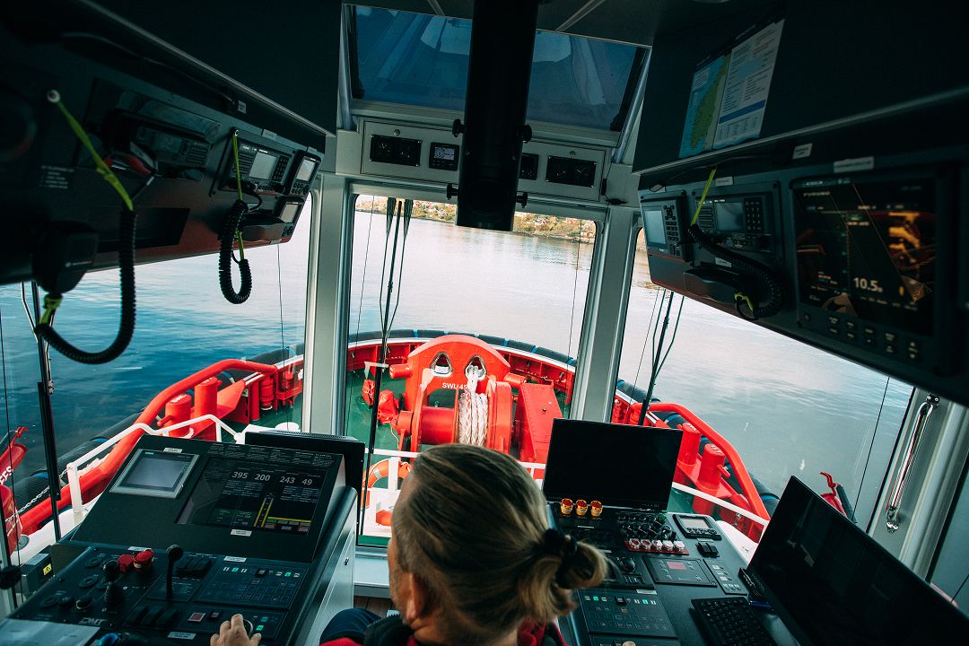 Image inside of a vessel of Cat equipment