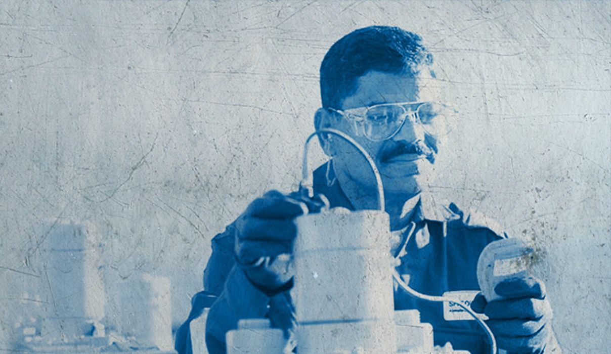 SPM™ Oil & Gas employee working on site