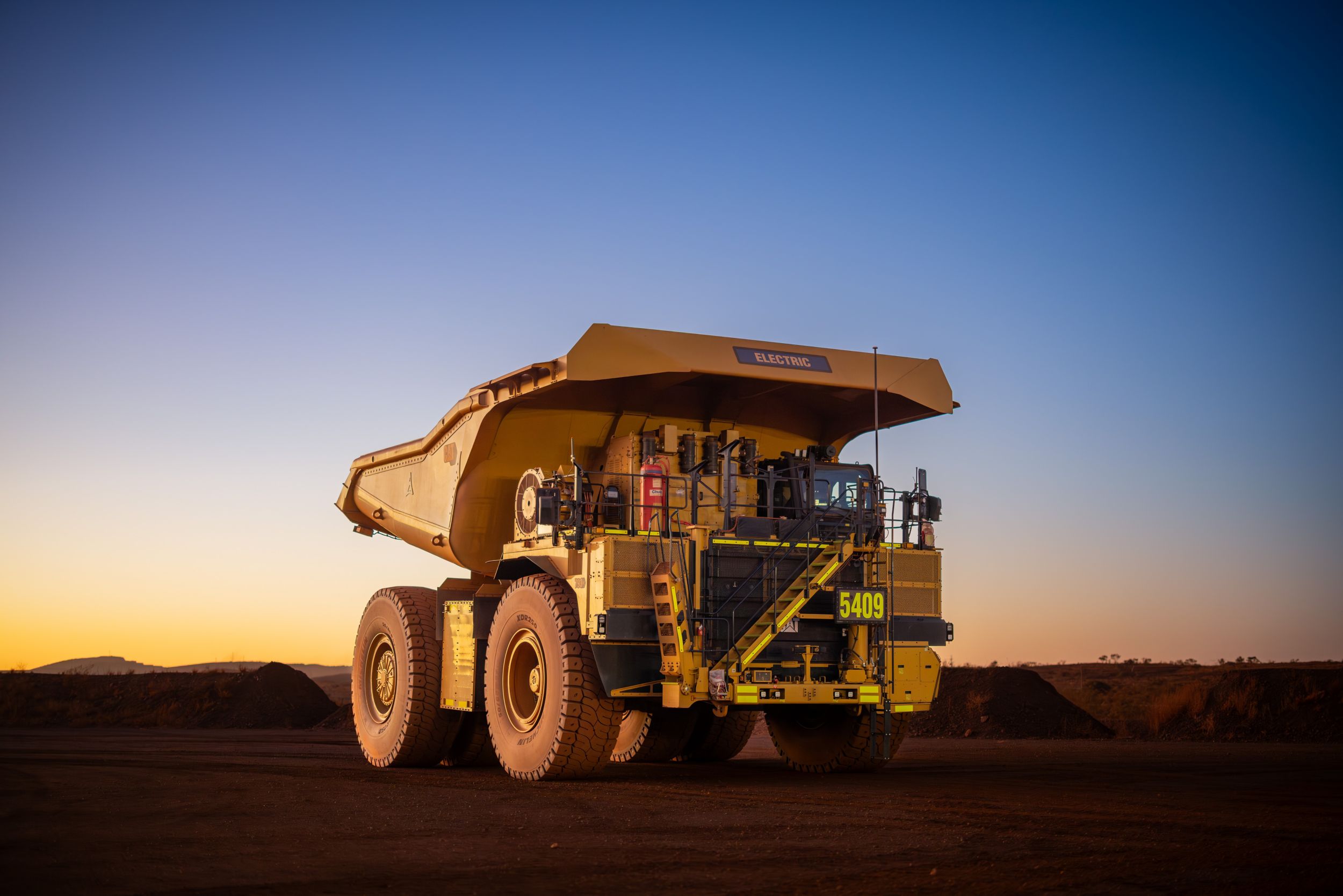 Caterpillar Early Learner battery-electric haul trucks 