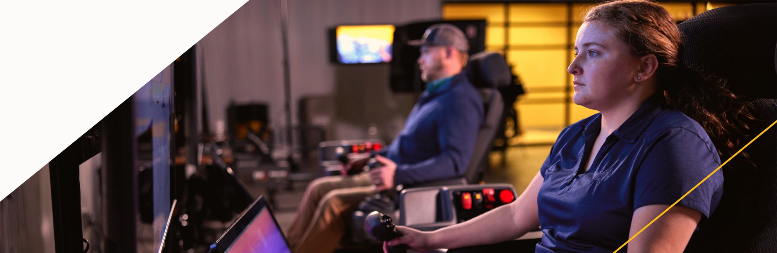 Operators training on machine simulators