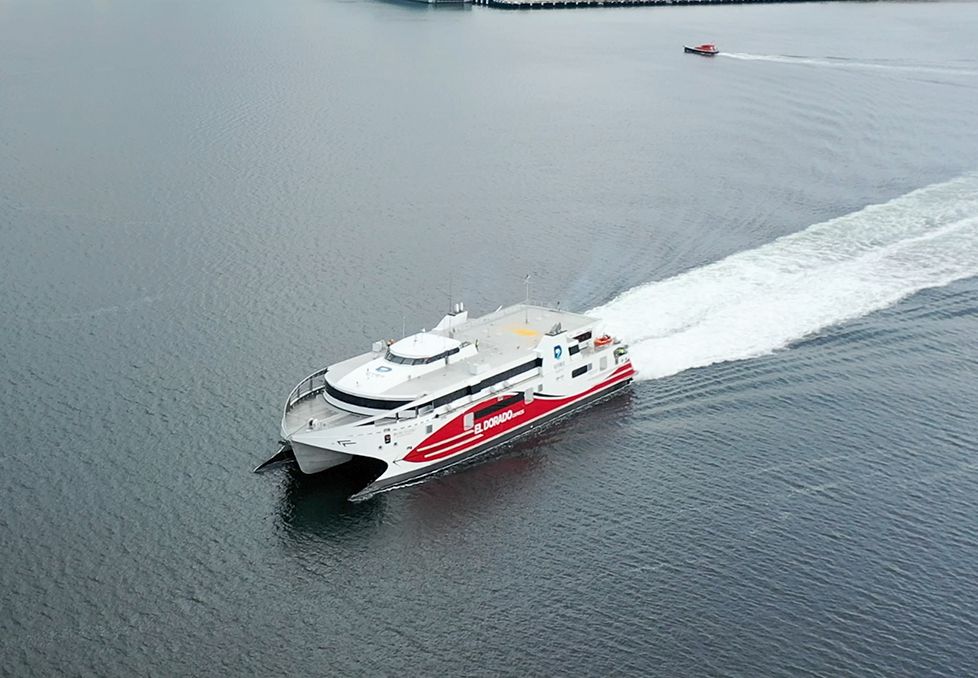 Boat traveling down the river