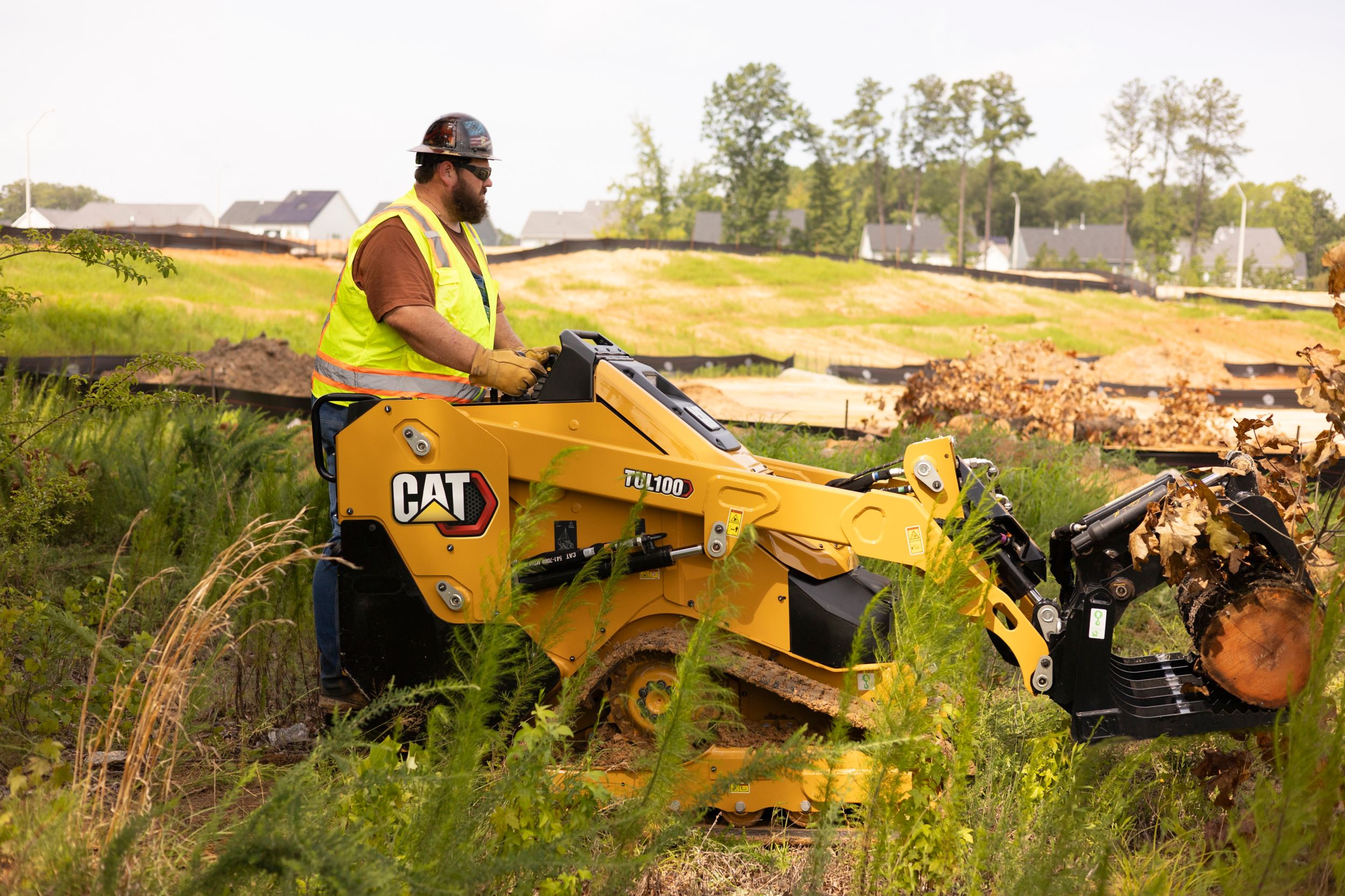 New Cat® Tul100 Compact Utility Loader | Cat | Caterpillar