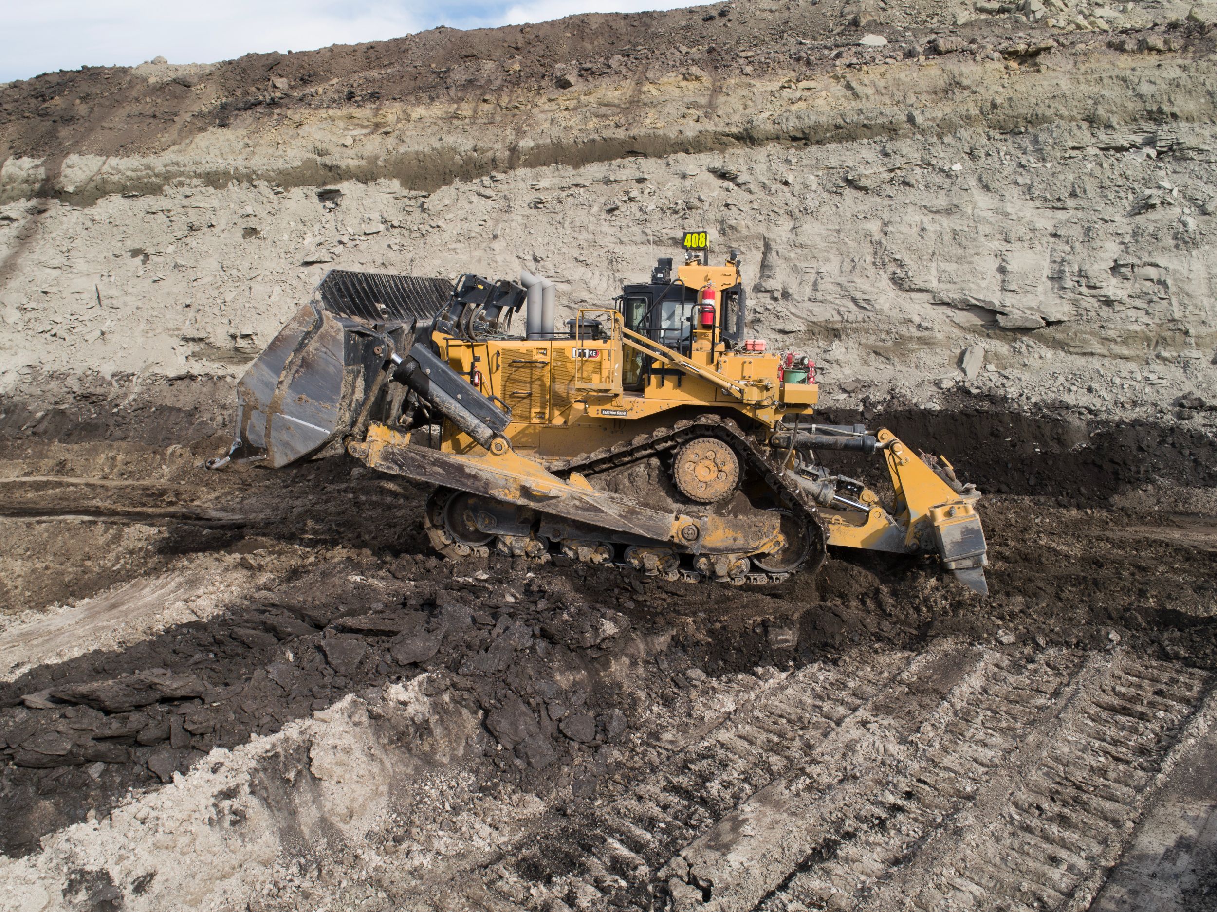 Cat® D11 XE electric drive dozer