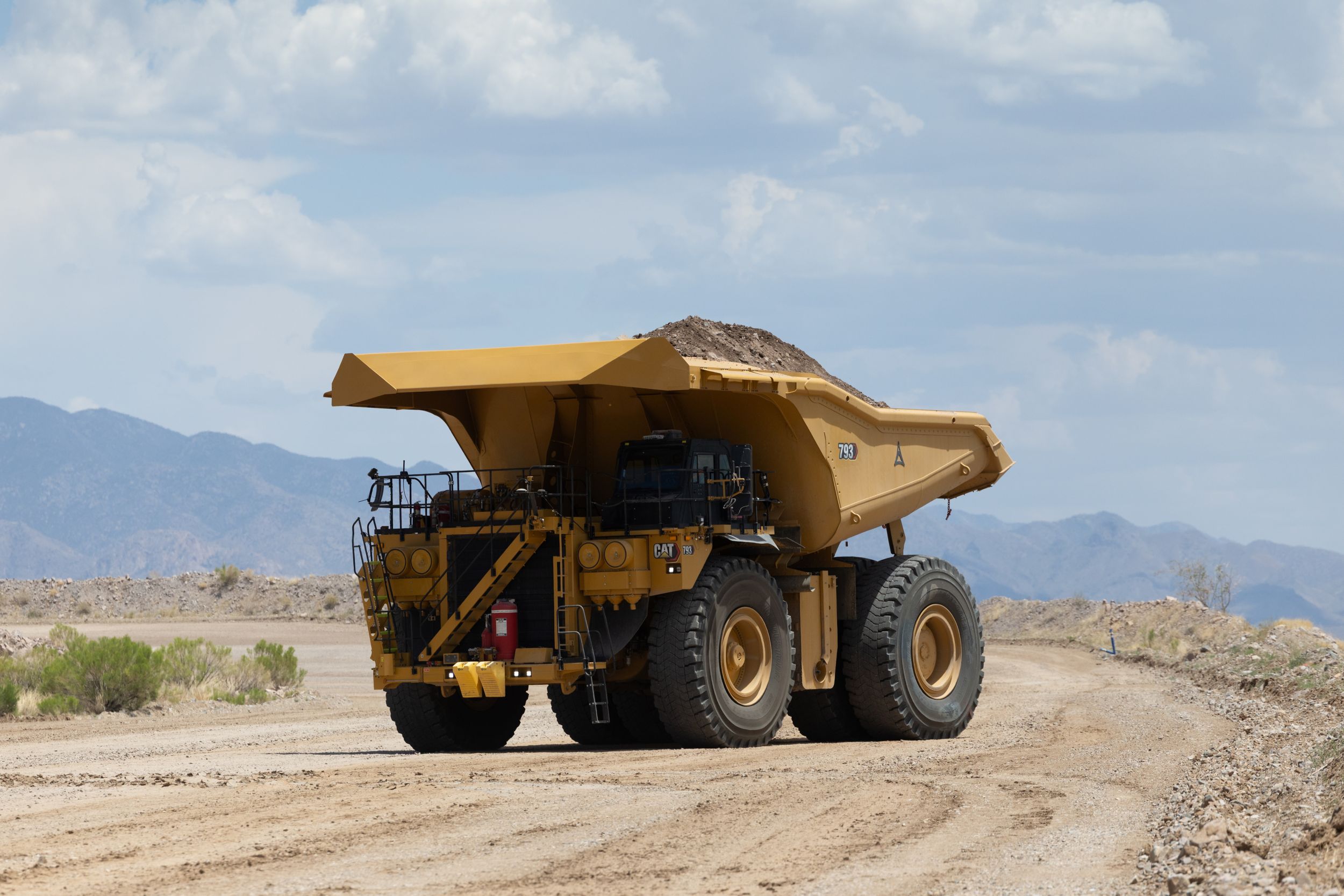793 (04) Mining Truck