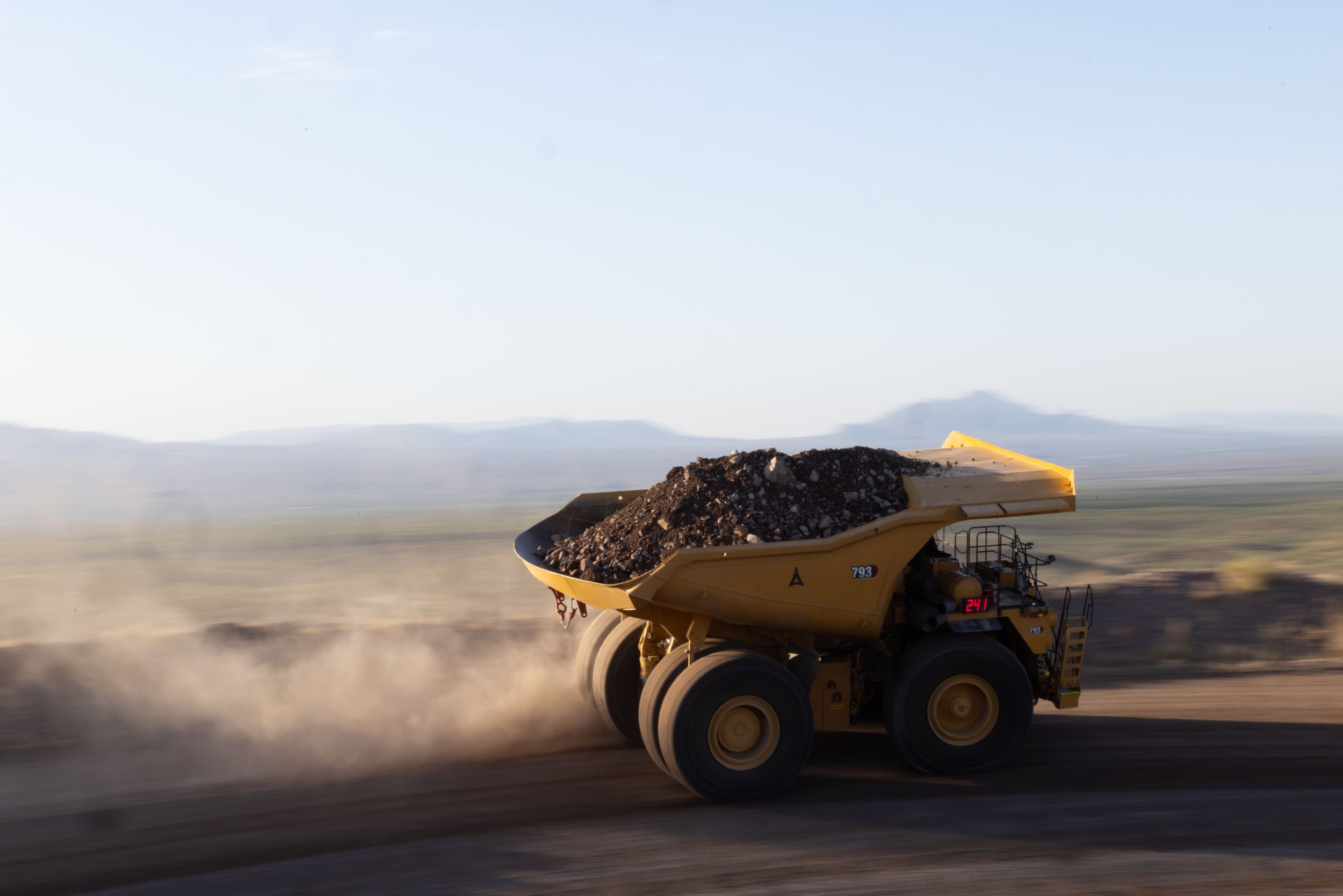793 (04) Mining Truck