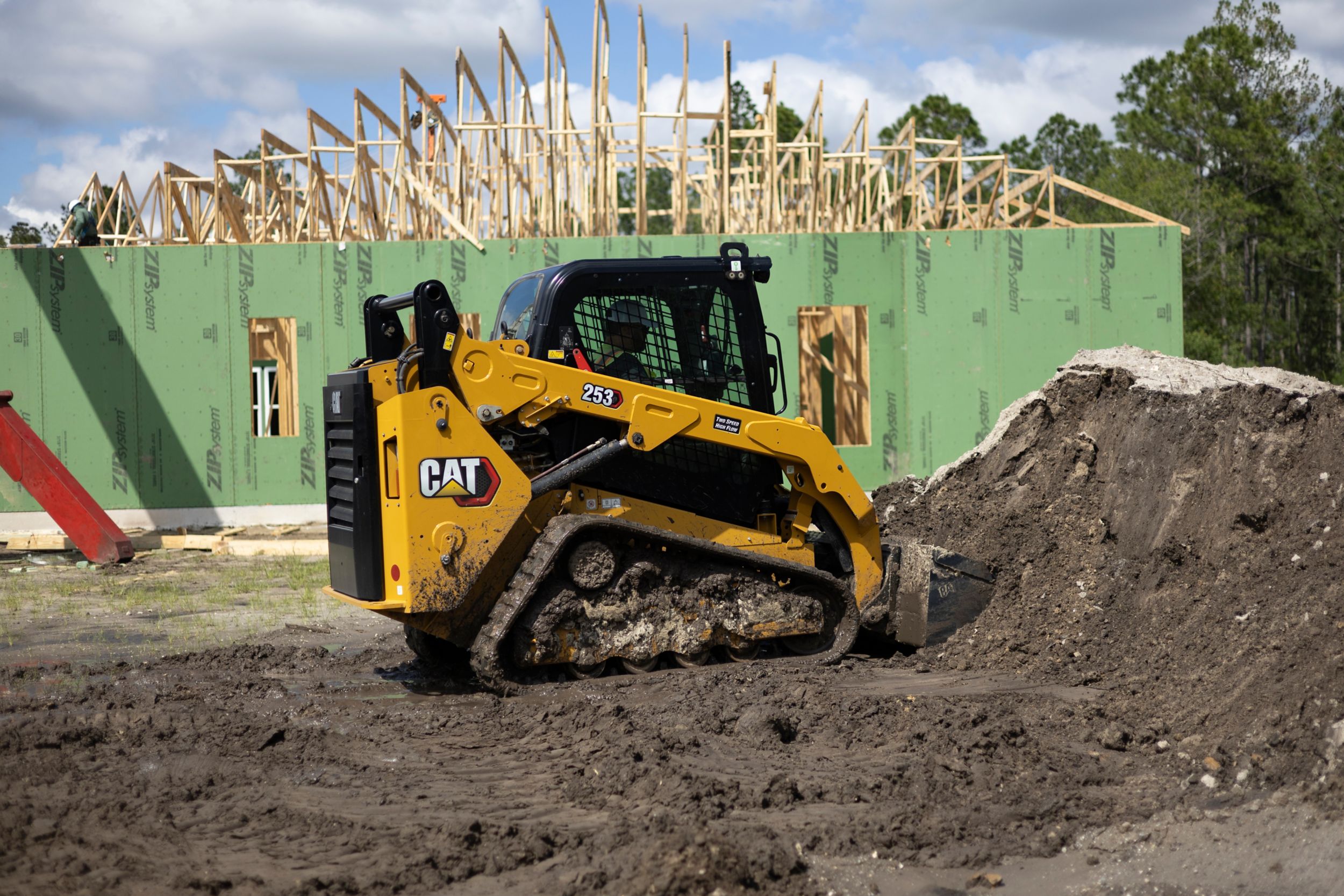 New Cat® 253 Compact Track Loader Expands | Cat | Caterpillar
