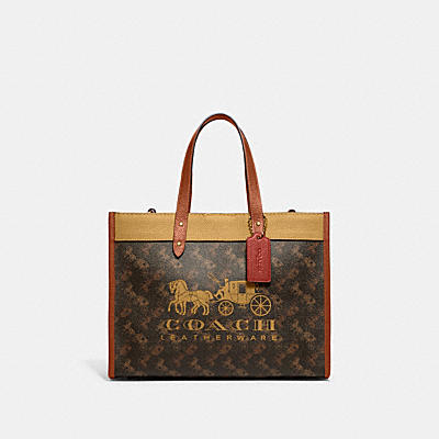 FIELD TOTE 30 WITH HORSE AND CARRIAGE PRINT AND CARRIAGE BADGE