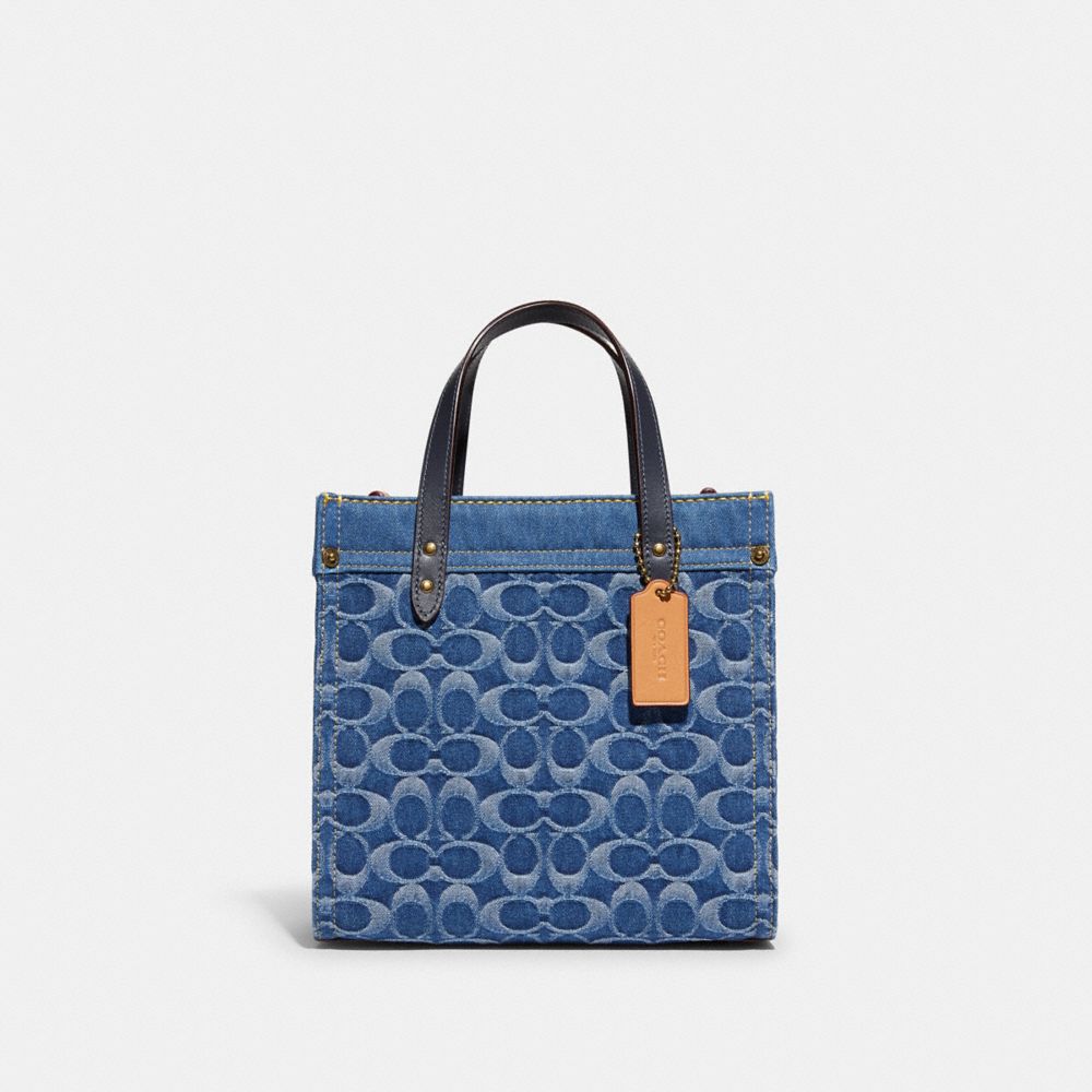 FIELD TOTE 22 IN SIGNATURE DENIM