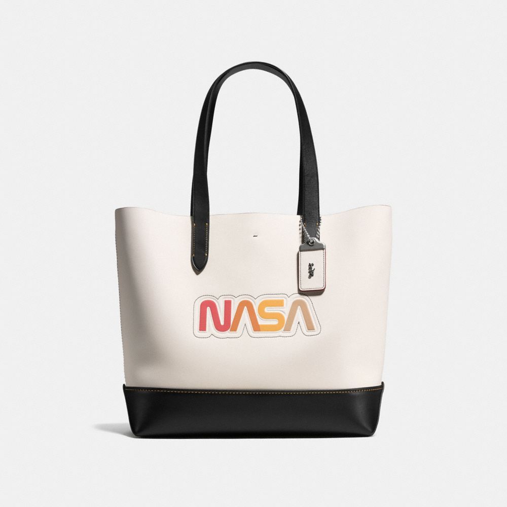 coach nasa tote