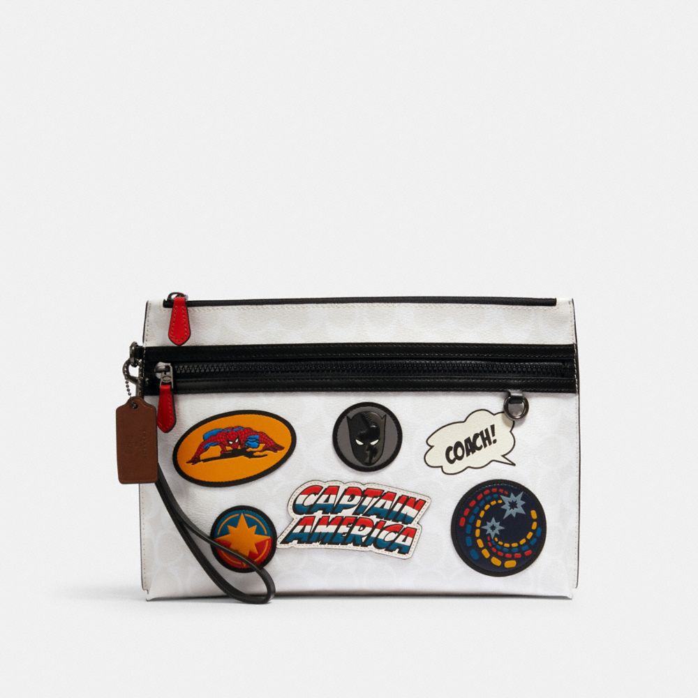 COACH â”‚ MARVEL CARRYALL POUCH IN SIGNATURE CANVAS WITH PATCHES - QB/CHALK MULTI - COACH 1829