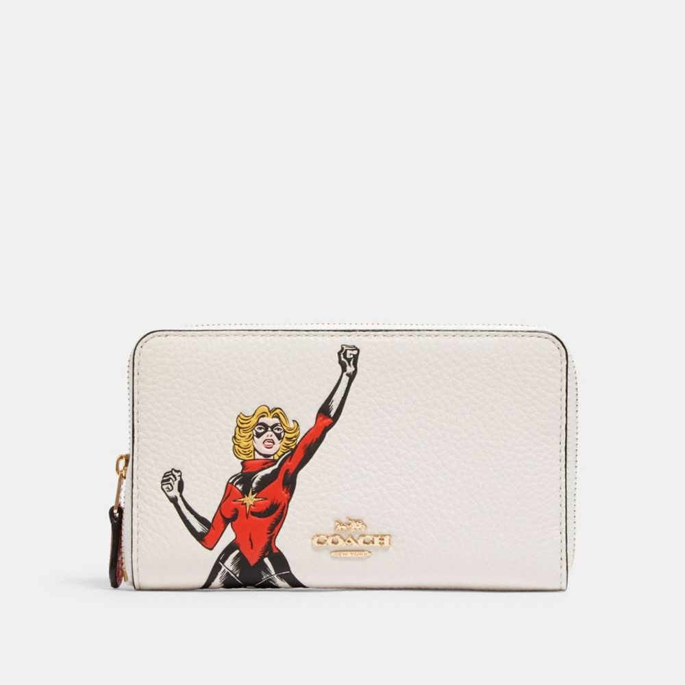 COACH â”‚ MARVEL MEDIUM ZIP AROUND WALLET WITH CAROL DANVERS - 2645 - IM/CHALK MULTI