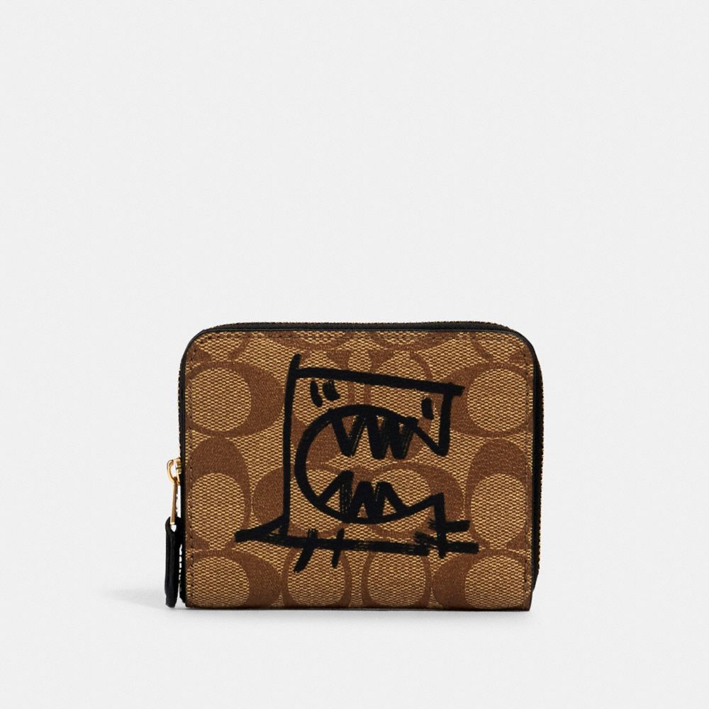COACH SMALL ZIP AROUND WALLET IN SIGNATURE CANVAS WITH REXY BY GUANG YU - IM/KHAKI MULTI - 2652