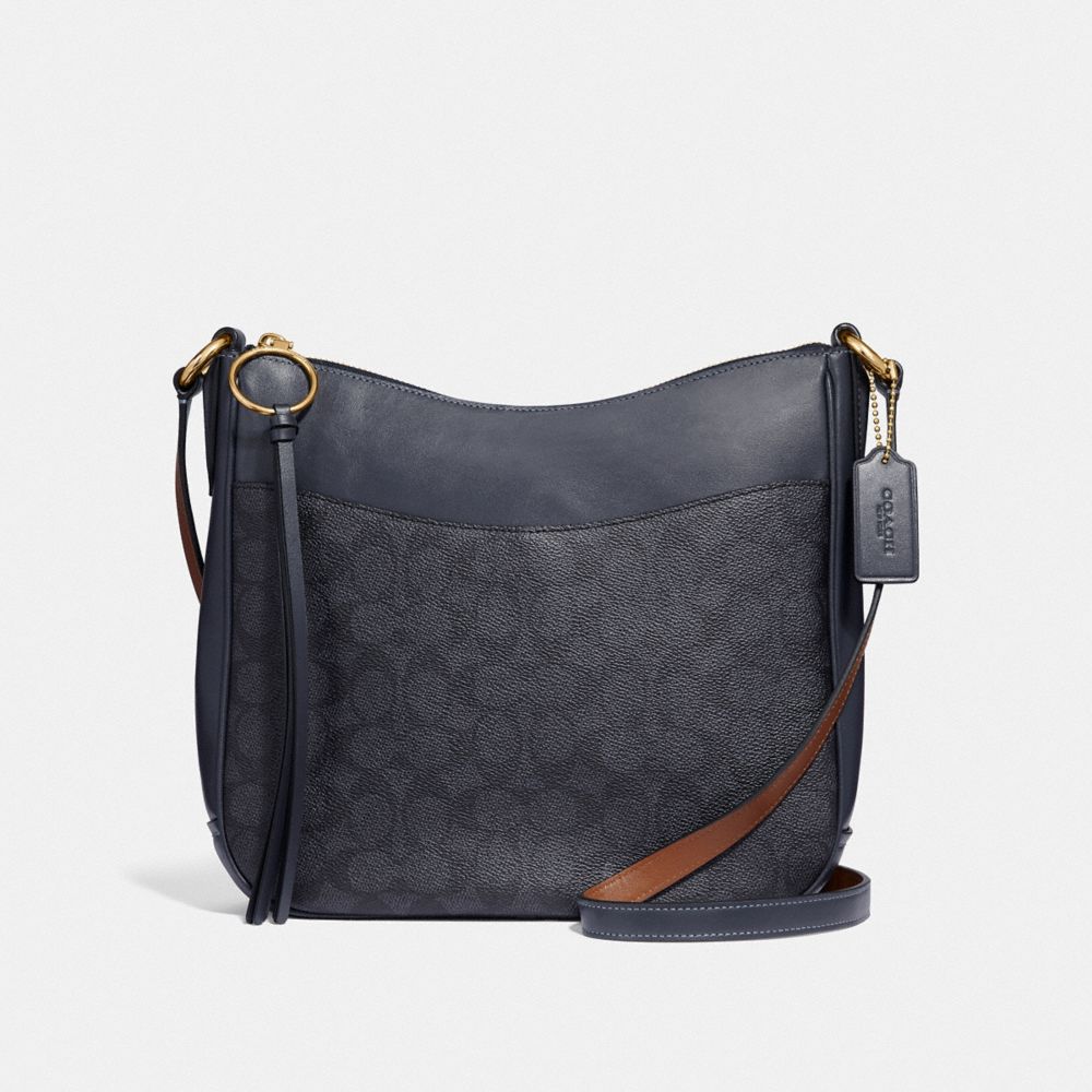 Chaise crossbody discount in signature canvas