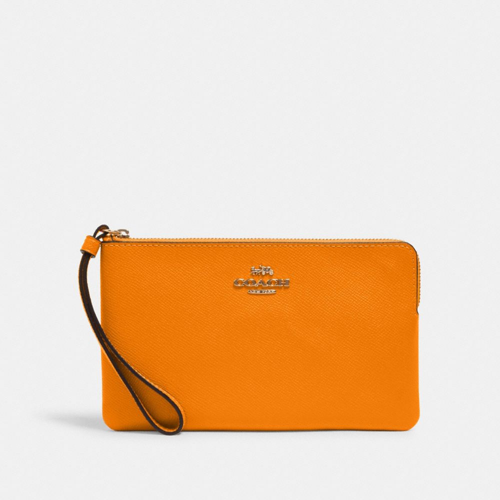 COACH 3888 - LARGE CORNER ZIP WRISTLET IM/BUTTERSCOTCH