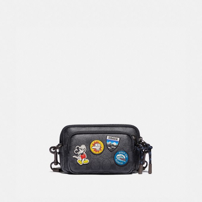 公式 Coach コーチ Disney X Coach ペイサー コンバーチブル ダブル ポーチ シグネチャー スポーツ パッチ ボディバッグ ミニバッグ