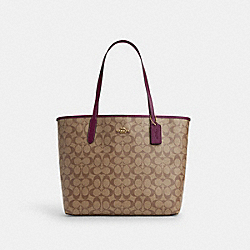City Tote In Signature Canvas - 5696 - Gold/Khaki/Deep Berry
