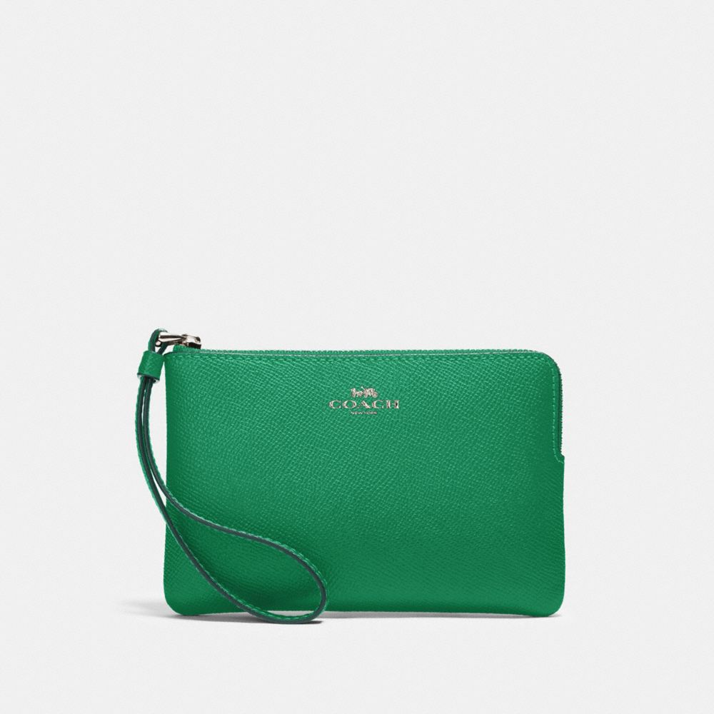 COACH 58032 Corner Zip Wristlet SV/SHAMROCK