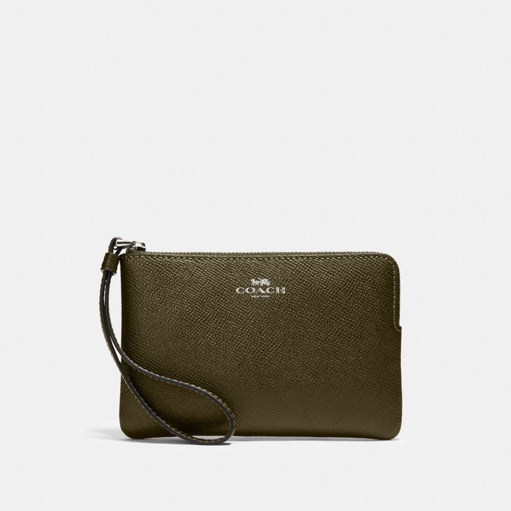 COACH 58032 CORNER ZIP WRISTLET SV/CARGO GREEN