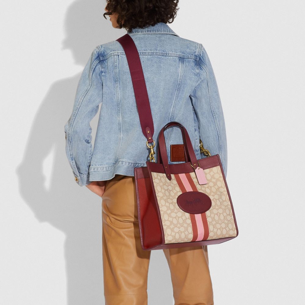 FIELD 經典 SIGNATURE 緹花織布 COACH 徽章托特手袋