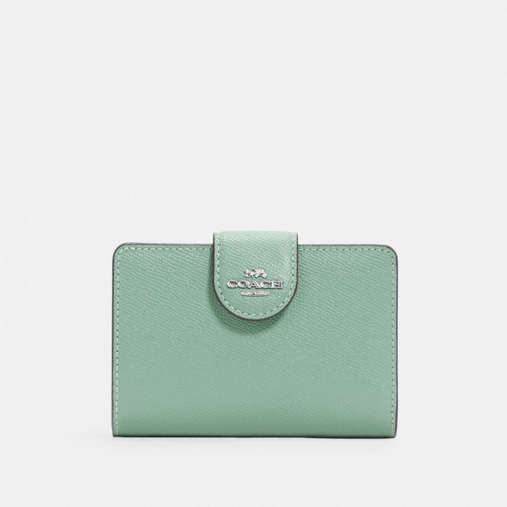 COACH 6390 Medium Corner Zip Wallet SV/WASHED GREEN