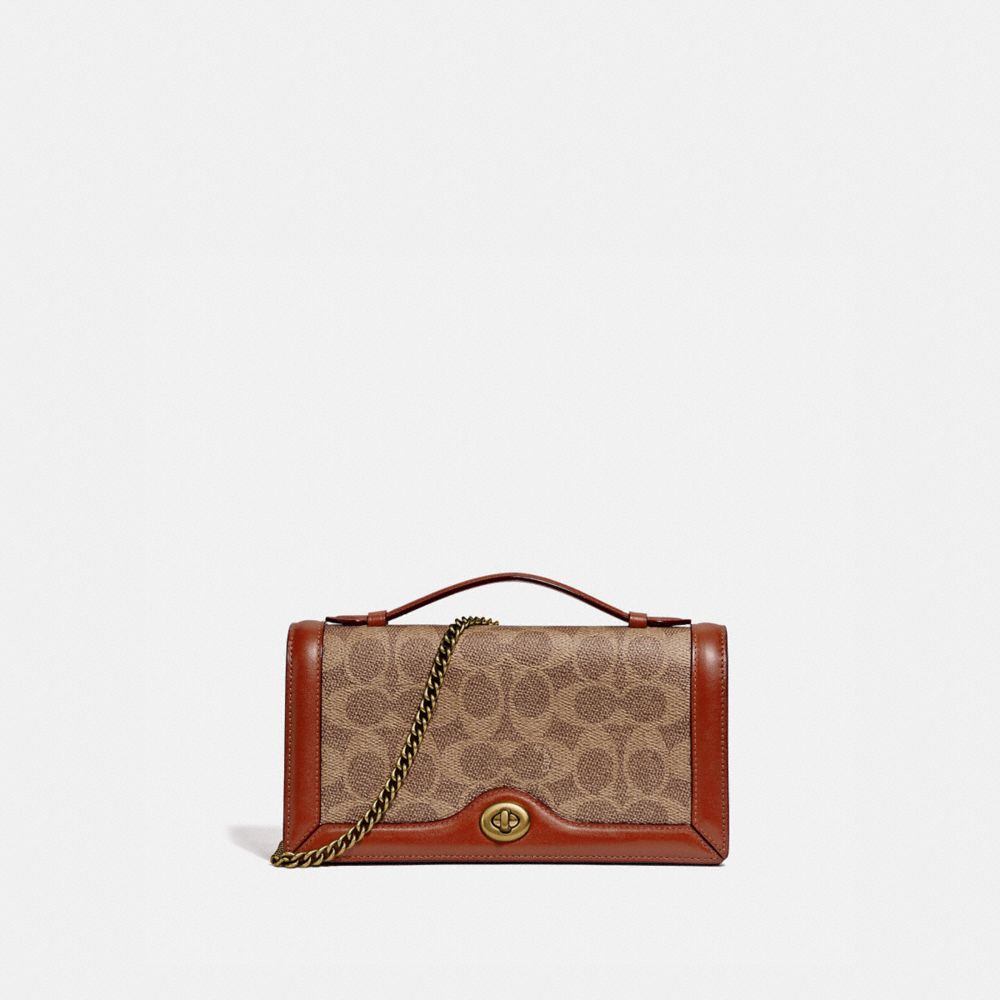 COACH RILEY CHAIN CLUTCH IN COLORBLOCK SIGNATURE CANVAS - B4/TAN RUST - 68312