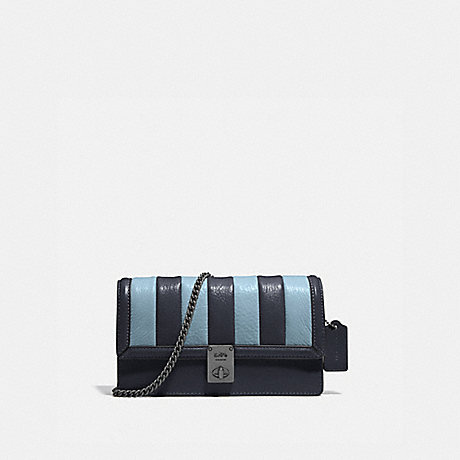 COACH HUTTON CLUTCH WITH COLORBLOCK QUILTING - V5/MIDNIGHT NAVY MULTI - 856