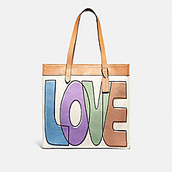 COACH 89236 Tote 38 With Love Print B4/PINK MULTICOLOR