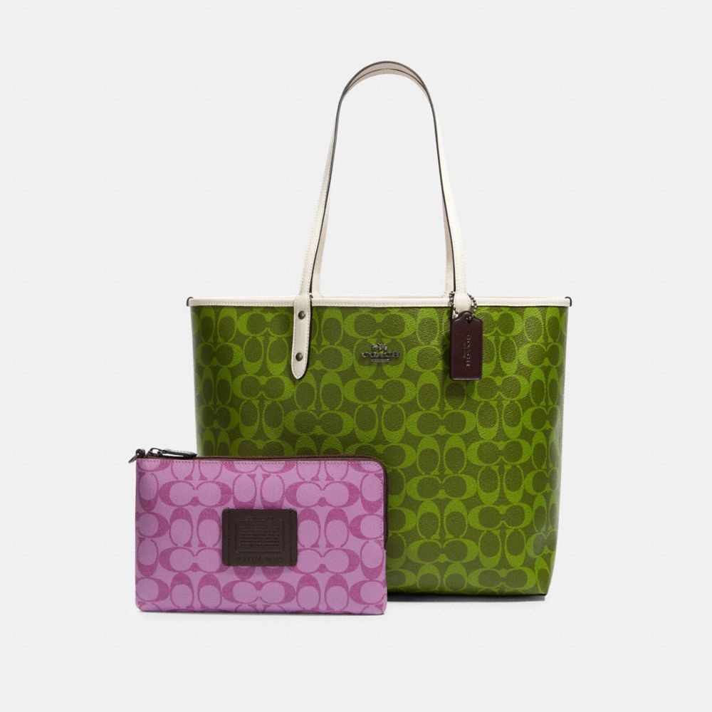 REVERSIBLE CITY TOTE IN BLOCKED SIGNATURE CANVAS - QB/CITRON MULTI - COACH 91380