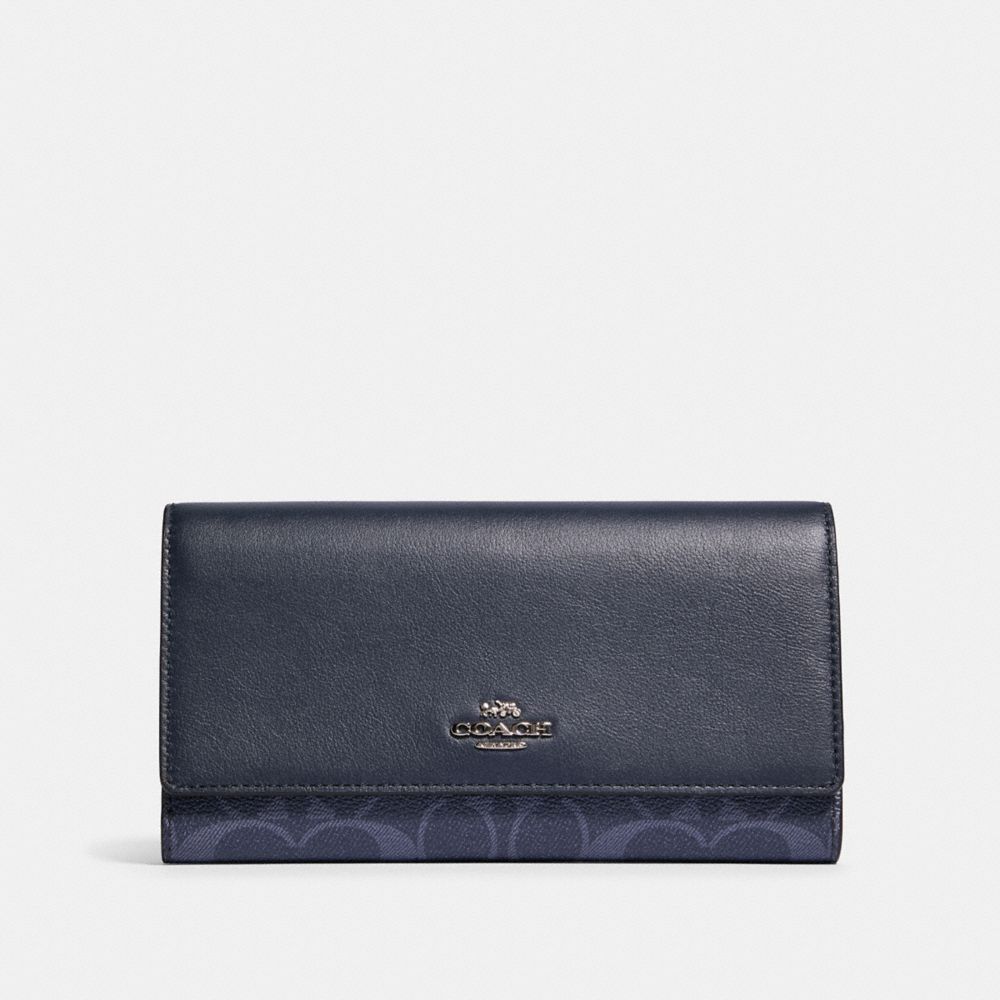 COACH 91831 TRIFOLD WALLET IN SIGNATURE CANVAS SV/DENIM-MIDNIGHT