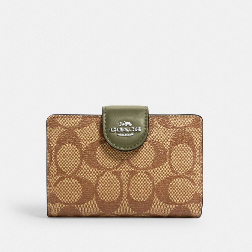 MEDIUM CORNER ZIP WALLET IN SIGNATURE CANVAS - C0082 - SV/KHAKI/SURPLUS