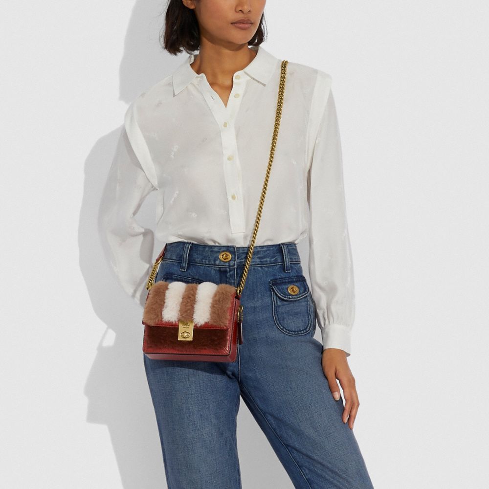 HUTTON SHOULDER BAG 18 WITH PATCHWORK