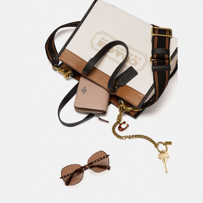 公式 Coach コーチ フィールド トート 30 カラーブロック ウィズ コーチ バッジ 全てのレディースバッグ