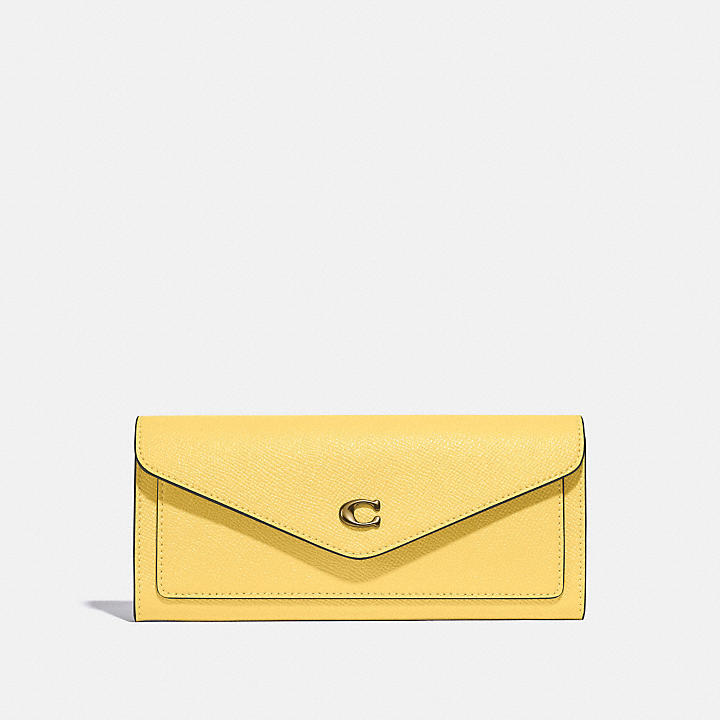 30代女性におすすめのレディースブランド財布はCOACHのウィン ソフト ウォレットです