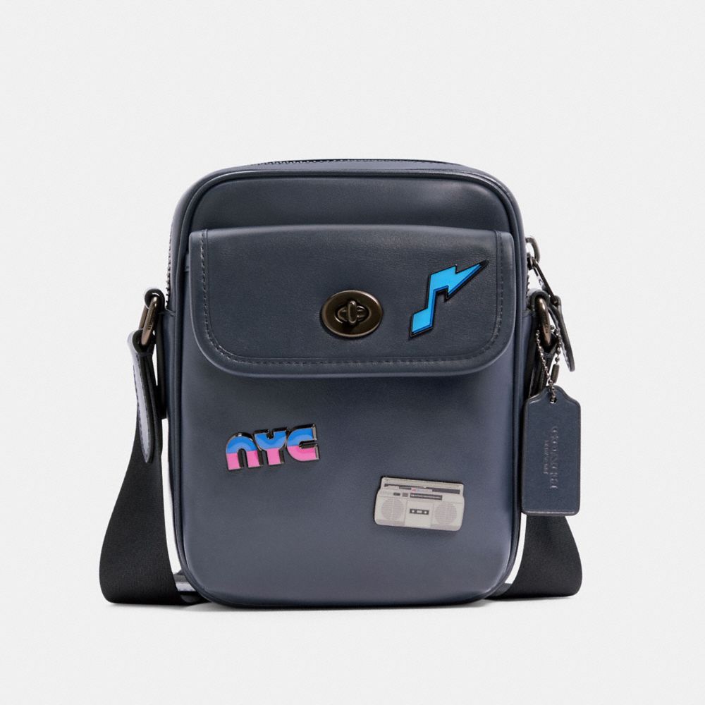 HERITAGE CROSSBODY WITH 80'S PINS - C2908 - QB/MIDNIGHT