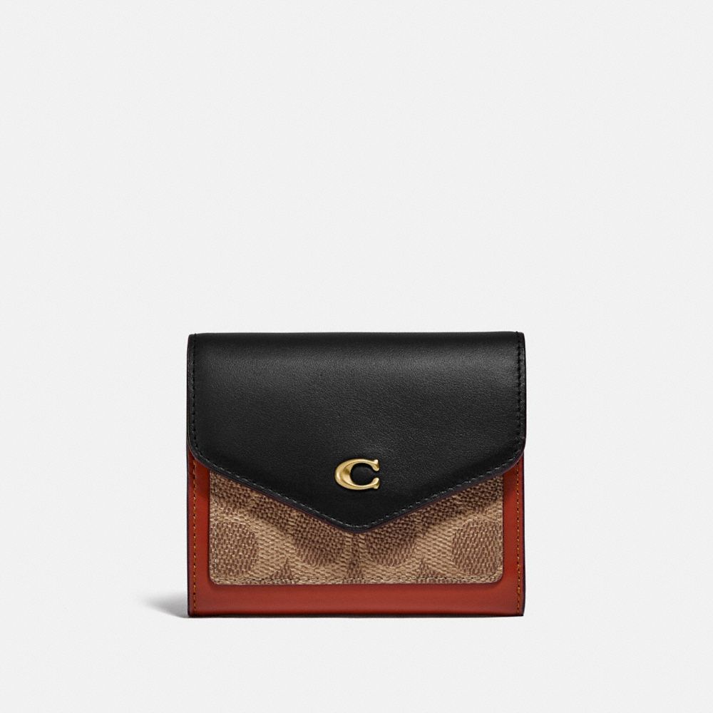 wyn coach wallet