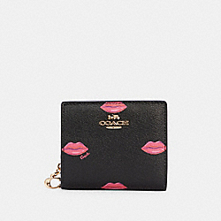 COACH C3324 - SNAP WALLET WITH LIPS PRINT IM/BLACK MULTI