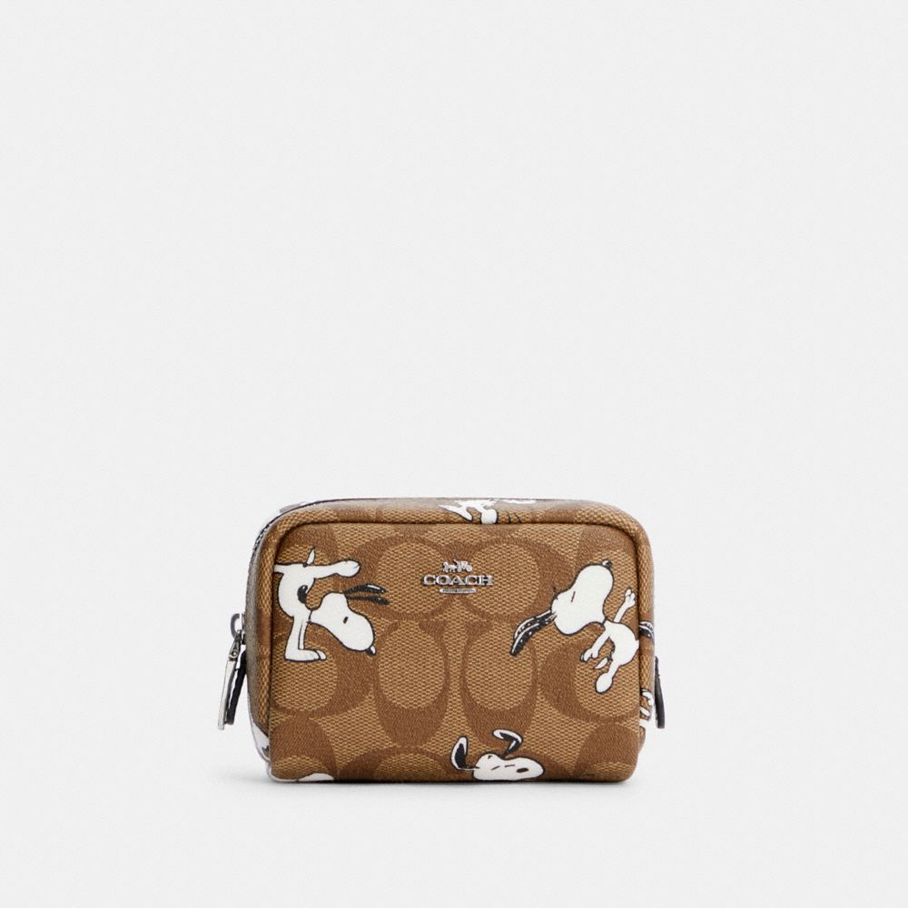 COACH COACH X PEANUTS MINI BOXY COSMETIC CASE IN SIGNATURE CANVAS WITH SNOOPY PRINT - SV/KHAKI MULTI - C4595