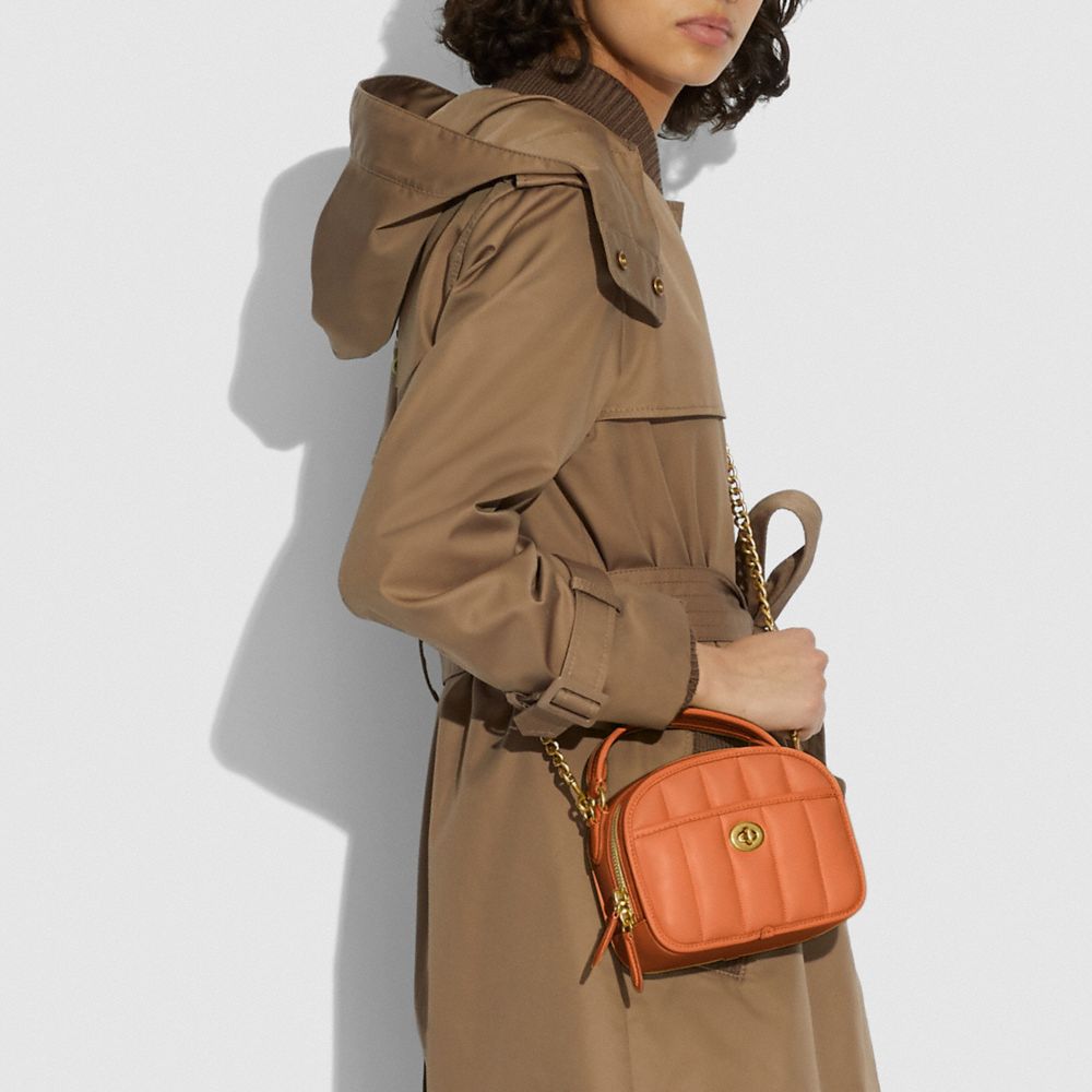 LUNCHBOX TOP HANDLE WITH QUILTING