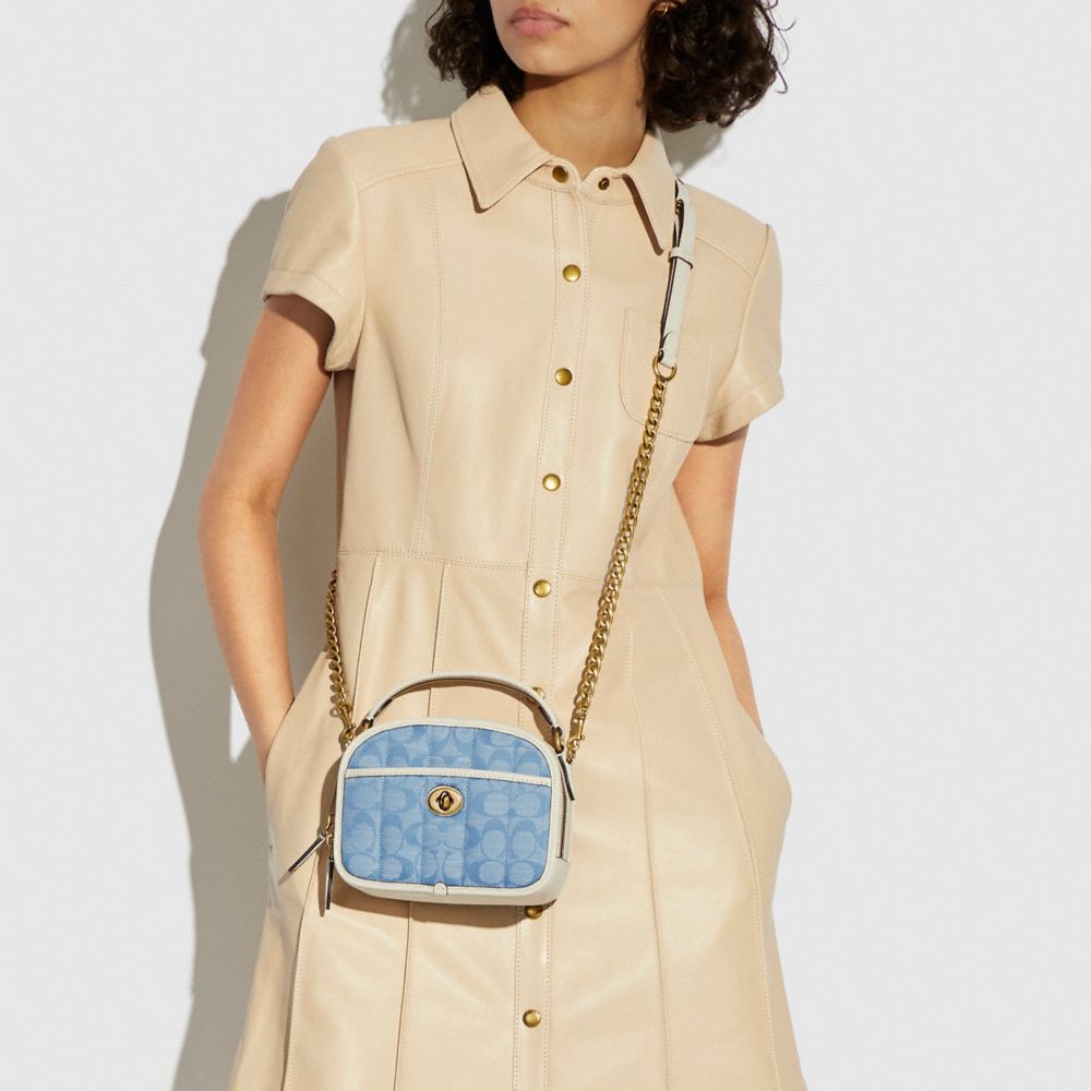 LUNCHBOX TOP HANDLE IN SIGNATURE CHAMBRAY WITH QUILTING